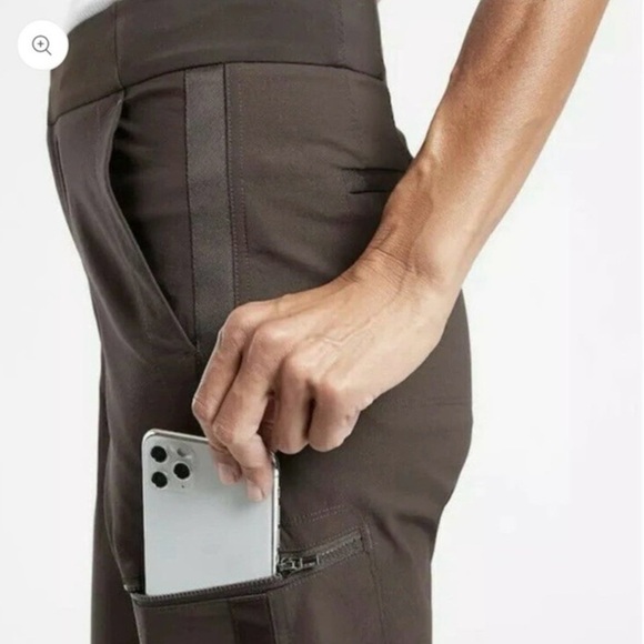 Athleta Wander Hybrid Straight Leg - Picture 2 of 9